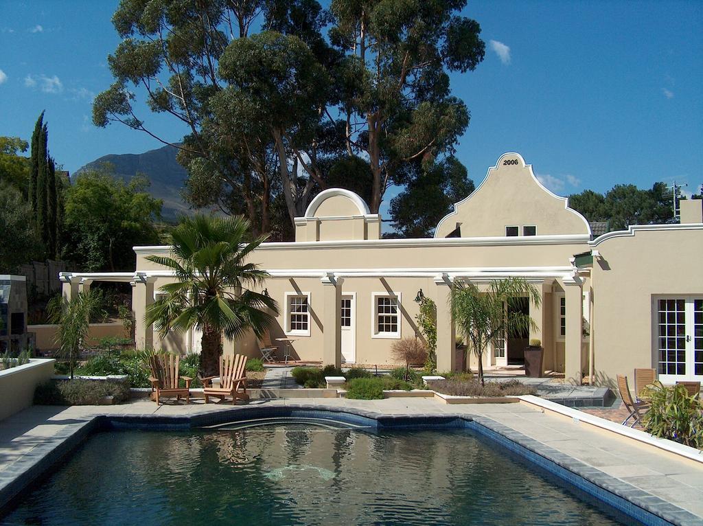 Somerset Villa Guesthouse Somerset West Exterior foto